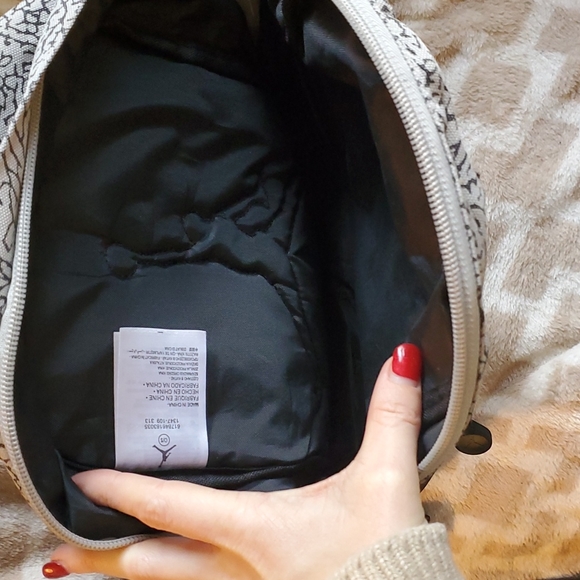 Child Jordan backpack - Picture 3 of 3